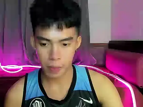 Snapshot of Lightjt04 chatting on 15, 10, 2025 Lightjt04 online show from 15, 10, 2025