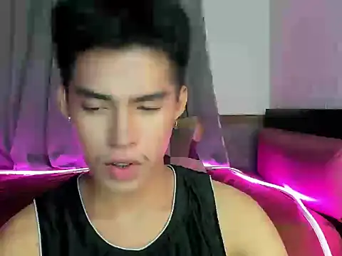 Snapshot of Lightjt04 chatting on 27, 10, 2025 Lightjt04 online show from 27, 10, 2025