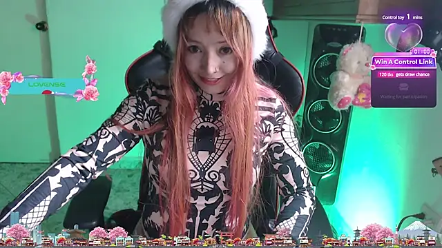 pink-2022 online show from 30, 12, 2024