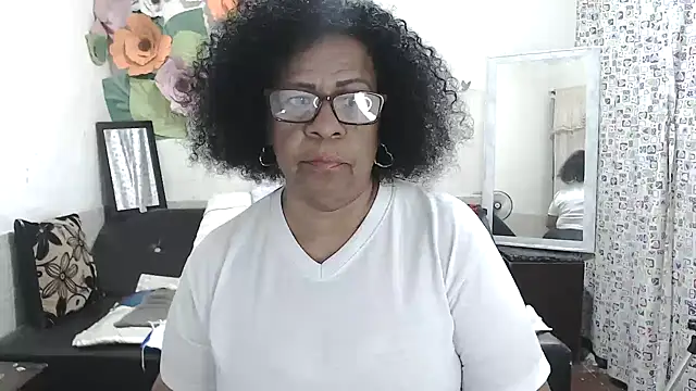 Snapshot of Yayis-hot-sexyw chatting on 1, 3, 2025 Yayis-hot-sexyw online show from 1, 3, 2025