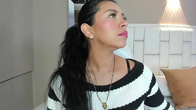  BunnyNaugthy online show from 18, 10, 2025