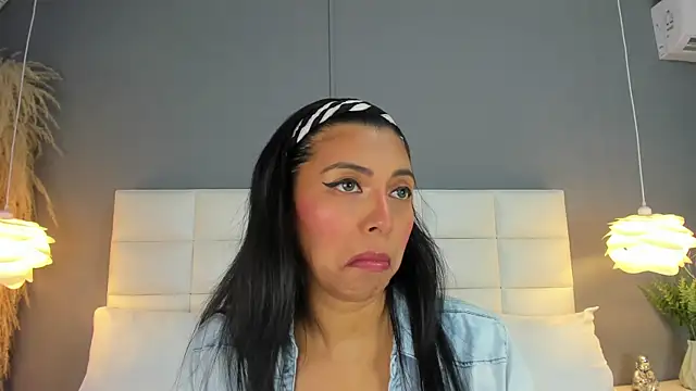  BunnyNaugthy online show from 7, 2, 2026