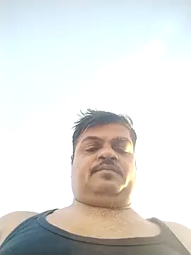 Desi Londa 143 online show from 2, 10, 2025