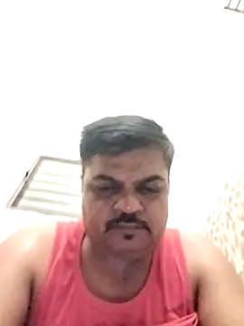 Snapshot of Desi_Londa_143 chatting on 8, 5, 2026 Desi Londa 143 online show from 8, 5, 2026