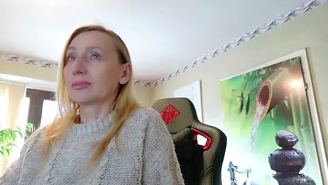 Snapshot of HotLana69 chatting on 8, 7, 2026 HotLana69 online show from 8, 7, 2026