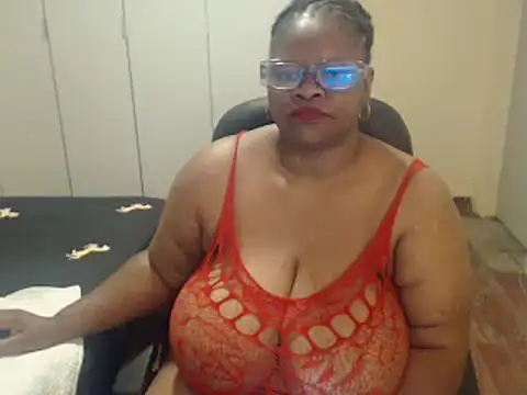 sweetnoziexx online show from 13, 3, 2025