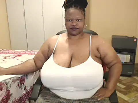 Snapshot of sweetnoziexx chatting on 3, 7, 2026 sweetnoziexx online show from 3, 7, 2026