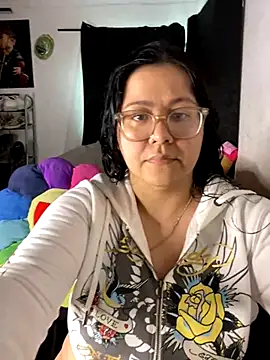 Snapshot of MsConejitaa chatting on 28, 9, 2025 MsConejitaa online show from 28, 9, 2025