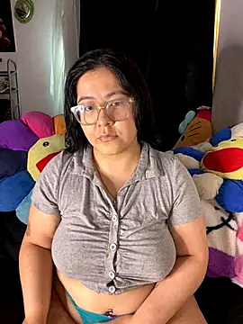 Snapshot of MsConejitaa chatting on 4, 10, 2025 MsConejitaa online show from 4, 10, 2025