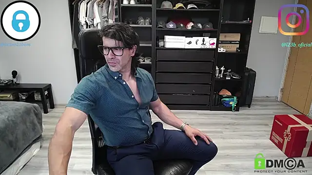 samricci21 online show from 7, 4, 2026