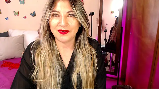 Jolie-Mature online show from 7, 3, 2026