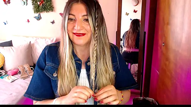 Snapshot of Jolie-Mature chatting on 23, 4, 2026 Jolie-Mature online show from 23, 4, 2026