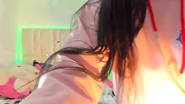 viioolleettaa online show from 12, 12, 2024