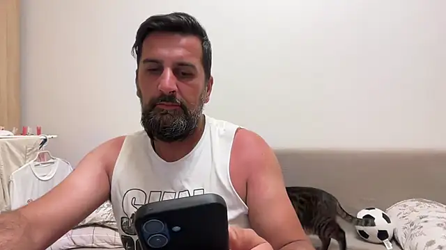 Snapshot of TigerOne19 chatting on 27, 5, 2026 TigerOne19 online show from 27, 5, 2026