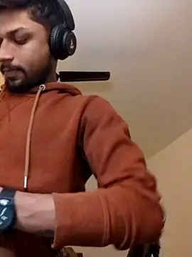  IRRESISTIBLE  online show from 17, 1, 2025