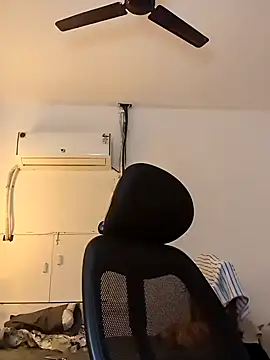  IRRESISTIBLE  online show from 21, 1, 2025