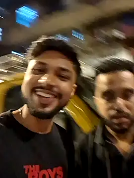  IRRESISTIBLE  online show from 8, 2, 2025