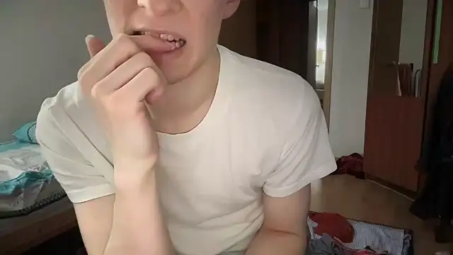 Snapshot of Lamonteik chatting on 16, 3, 2025 Lamonteik online show from 16, 3, 2025