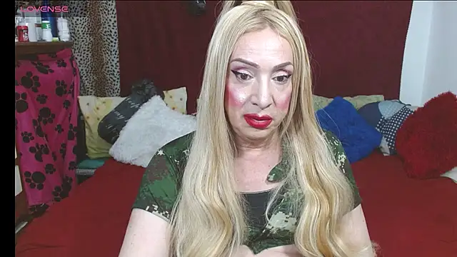 Snapshot of elena_evans chatting on 30, 3, 2026 elena evans online show from 30, 3, 2026