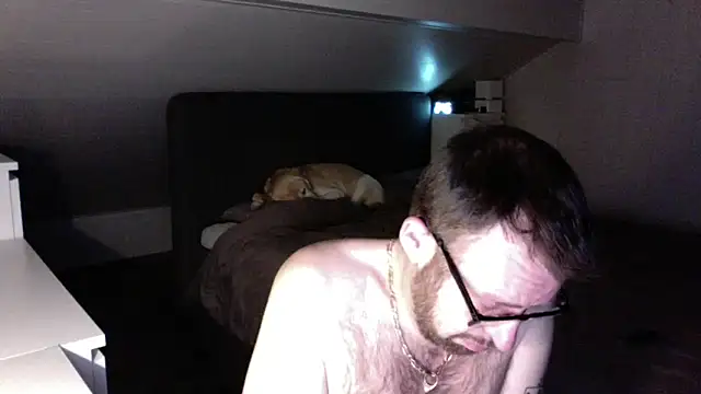 Snapshot of FABIOGLASSES chatting on 8, 12, 2024 FABIOGLASSES online show from 8, 12, 2024