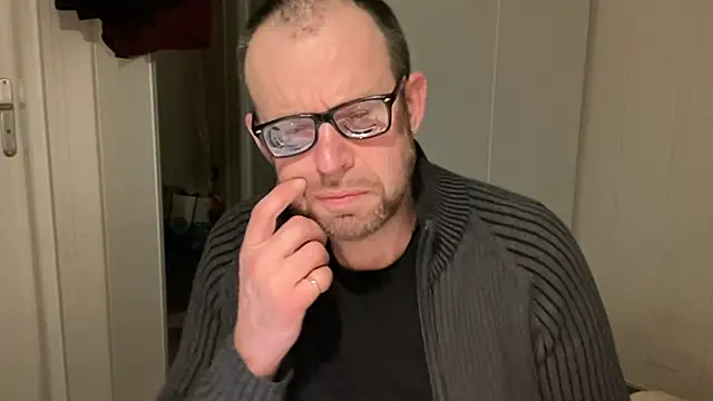 FABIOGLASSES online show from 3, 12, 2025