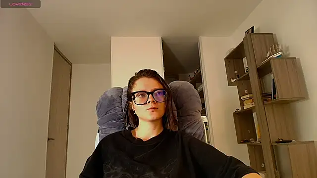 Arya starrk online show from 5, 11, 2025