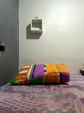 Snapshot of laisviana21 chatting on 17, 10, 2025 laisviana21 online show from 17, 10, 2025