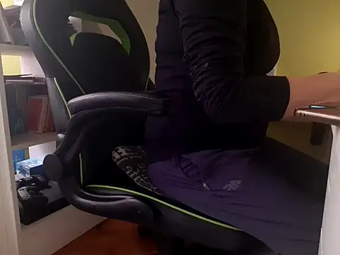 feathersify online show from 24, 4, 2026