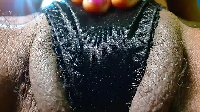 Snapshot of bethanywilson_23 chatting on 4, 11, 2025 bethanywilson 23 online show from 4, 11, 2025