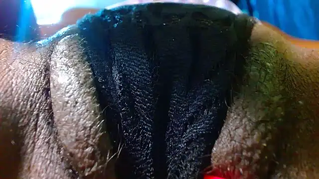 Snapshot of bethanywilson_23 chatting on 21, 12, 2025 bethanywilson 23 online show from 21, 12, 2025