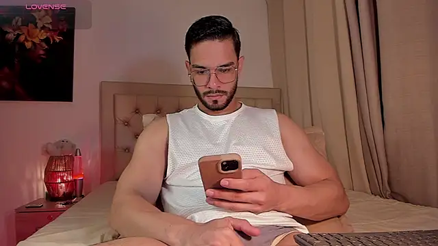Snapshot of Josseph1_ chatting on 11, 10, 2025 Josseph1 online show from 11, 10, 2025