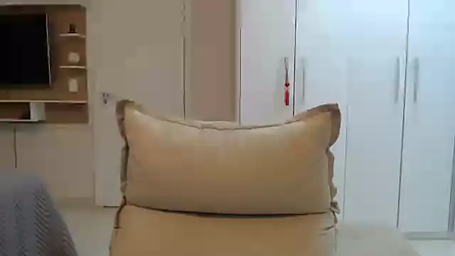 AliceStone19 online show from 3, 3, 2025