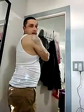 Snapshot of thickcocklatino chatting on 16, 1, 2025 thickcocklatino online show from 16, 1, 2025