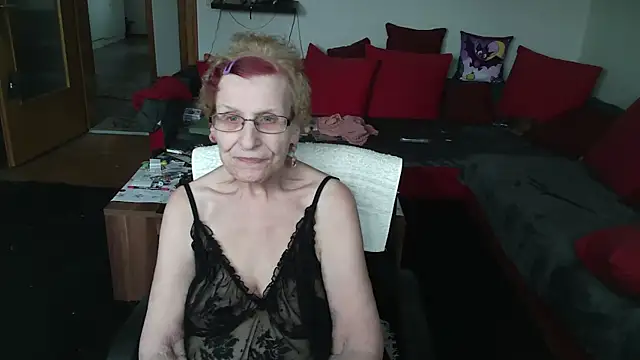 HeisseomaOriginal online show from 19, 2, 2025