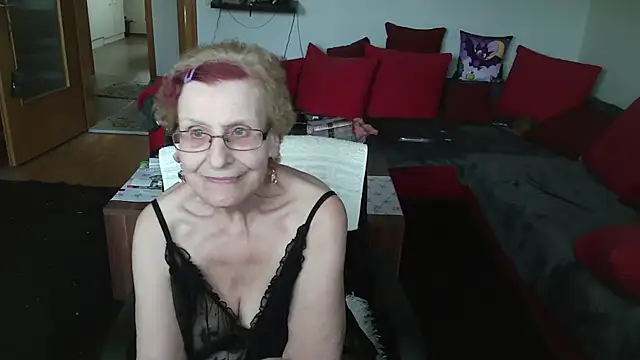 HeisseomaOriginal online show from 21, 2, 2025