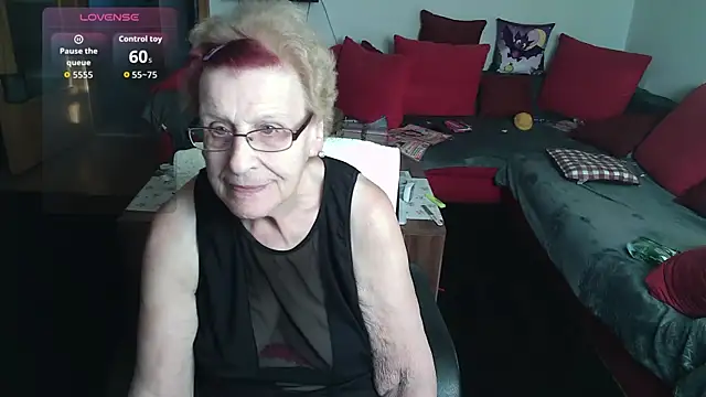 HeisseomaOriginal online show from 1, 10, 2025