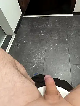 Snapshot of Andy7430 chatting on 5, 1, 2025 Andy7430 online show from 5, 1, 2025