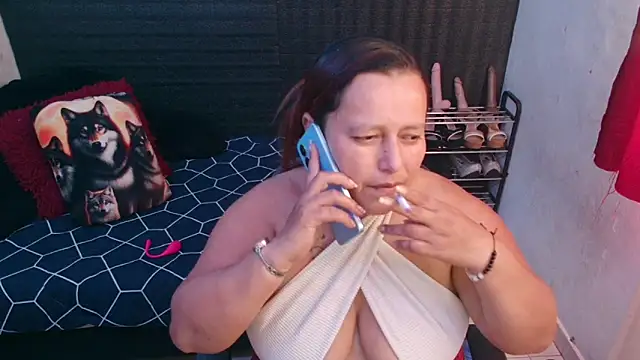 Snapshot of Diana_Lozano chatting on 27, 1, 2025 Diana Lozano online show from 27, 1, 2025