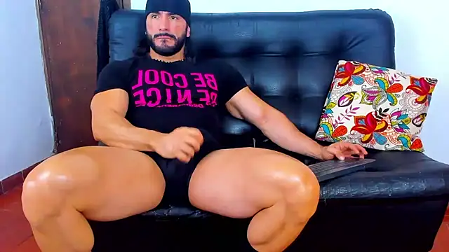 AlfredWalker online show from 8, 1, 2025