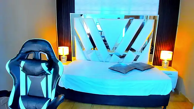 Linda4Petite online show from 16, 1, 2026