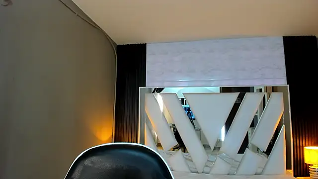 Linda4Petite online show from 10, 3, 2026