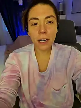 Ellie-L-Elizabeth online show from 11, 12, 2024