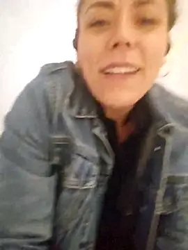 Snapshot of Ellie-L-Elizabeth chatting on 10, 5, 2026 Ellie-L-Elizabeth online show from 10, 5, 2026
