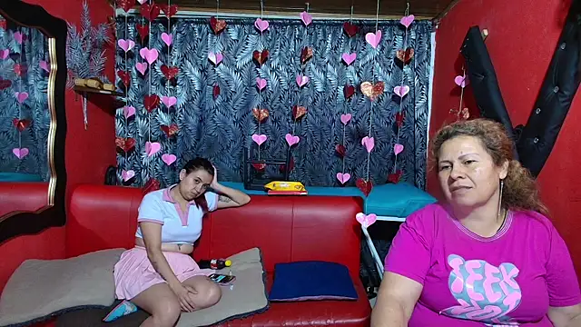 Snapshot of lesbiancuple chatting on 13, 2, 2025 lesbiancuple online show from 13, 2, 2025