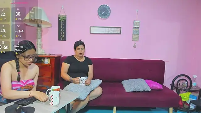 Snapshot of lesbiancuple chatting on 22, 9, 2025 lesbiancuple online show from 22, 9, 2025