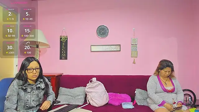 Snapshot of lesbiancuple chatting on 29, 9, 2025 lesbiancuple online show from 29, 9, 2025