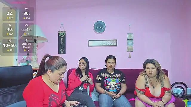 Snapshot of lesbiancuple chatting on 3, 10, 2025 lesbiancuple online show from 3, 10, 2025