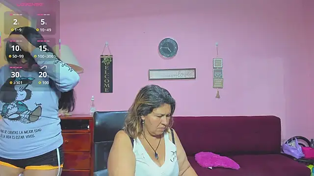 Snapshot of lesbiancuple chatting on 7, 10, 2025 lesbiancuple online show from 7, 10, 2025