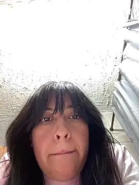 AriannaPena online show from 28, 9, 2025