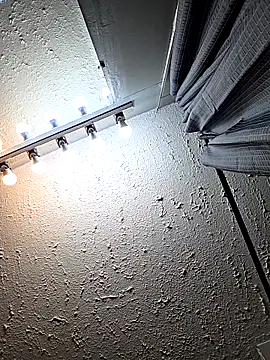 AriannaPena online show from 26, 11, 2025